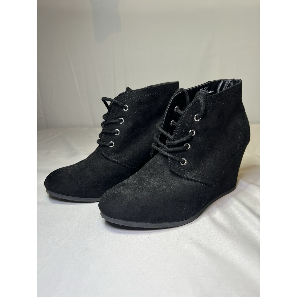 Arizona Jean‎ Co. memory foam Black wedge ankle boots Size 6 Goth Fairy Booties